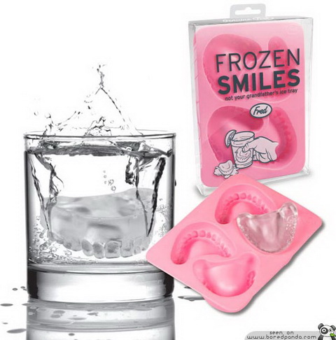 Fred & Friends - Frozen smiles.jpg